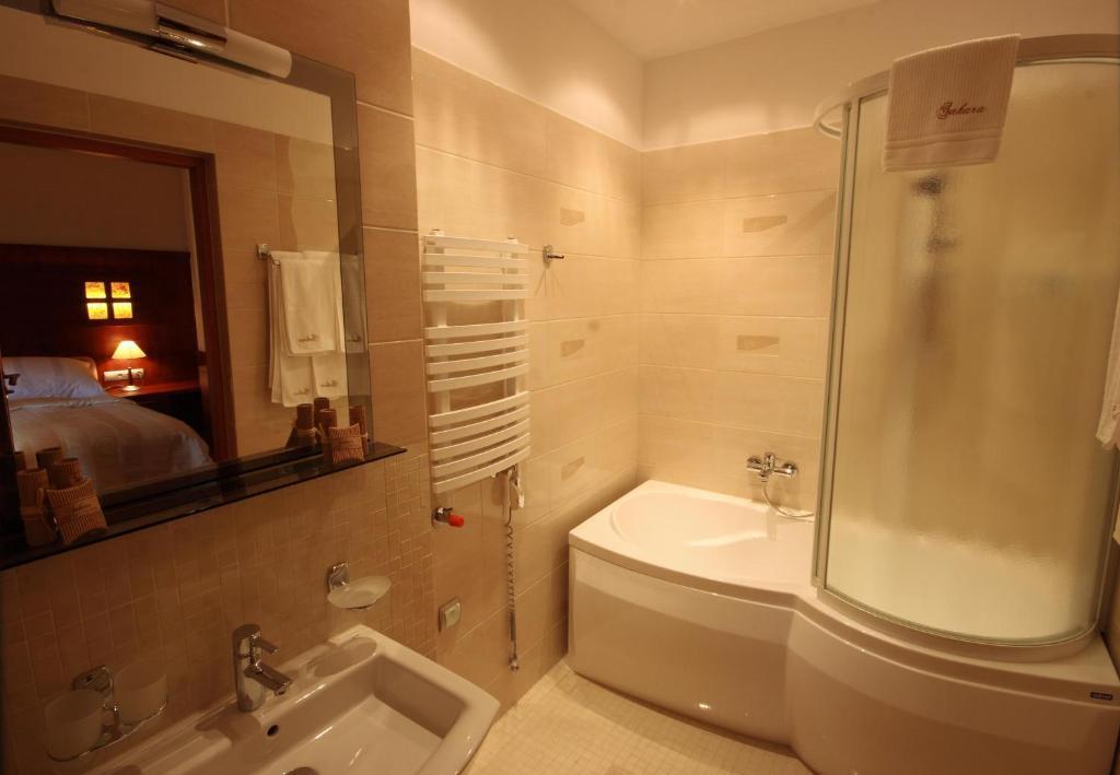 Hotel Sahara Bielsko-Biała Szoba fotó